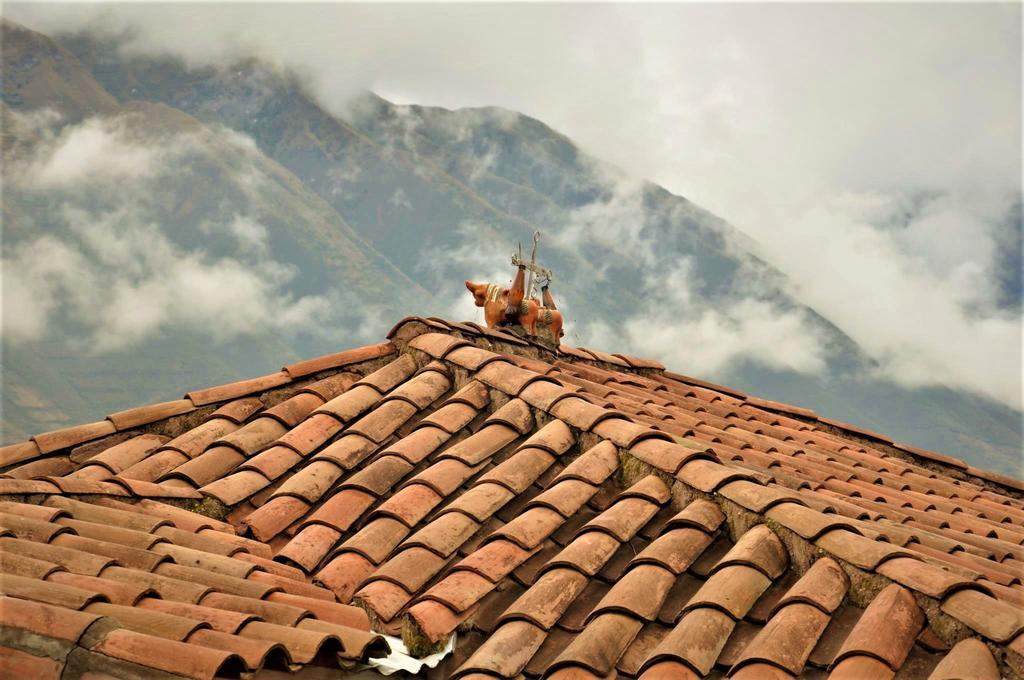 Lizzy Wasi Urubamba Hotel Exterior foto