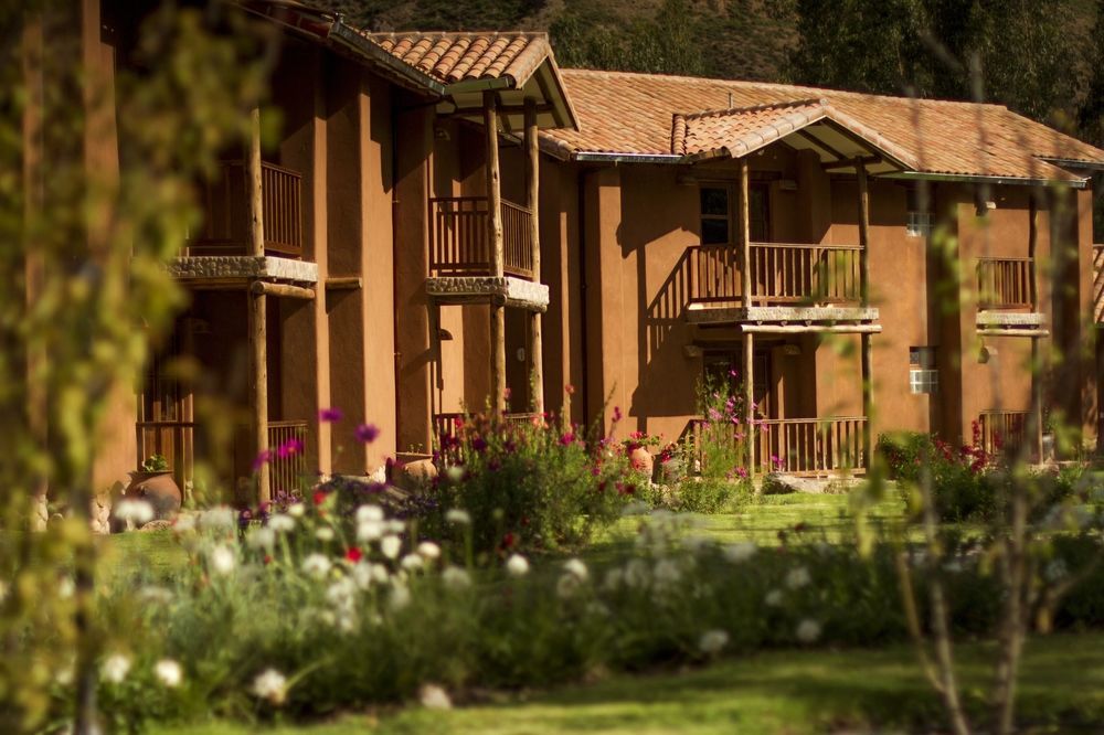 Lizzy Wasi Urubamba Hotel Exterior foto